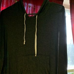 loose n light grey sweatshirt